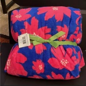 Brand New Vera Bradley Throw Blanket Art Poppies